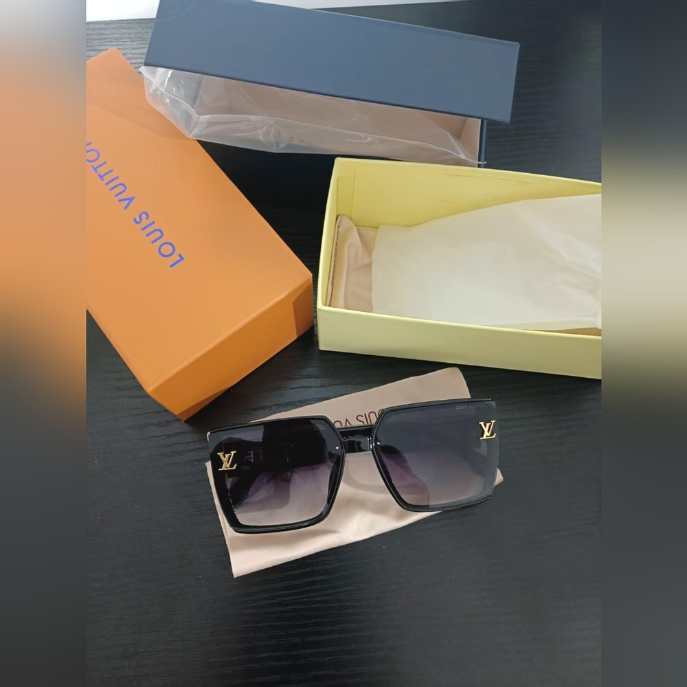 Louis Vuitton black sunglasses